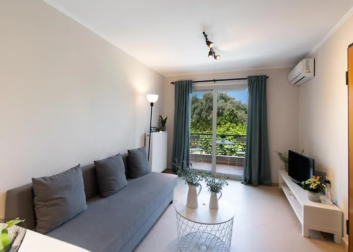 La Strada Apartment